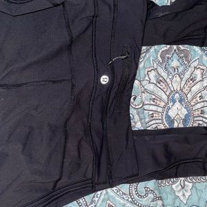 Black lululemon leggings size 4